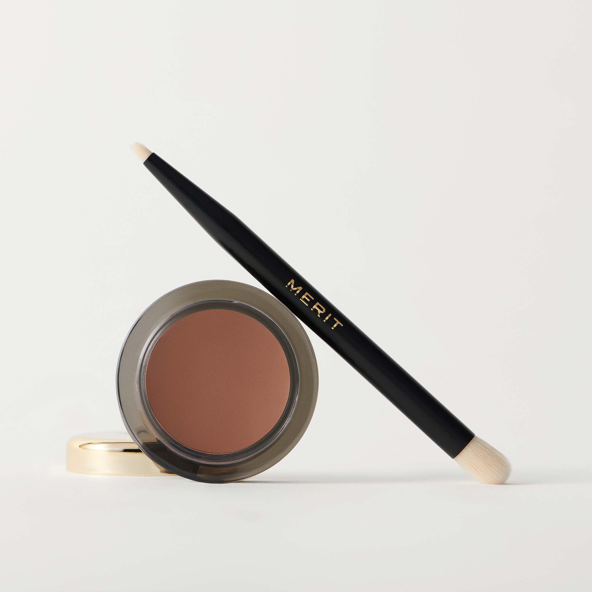 Master | | Solo Shadow with no lid with Brush No 2 rested on it