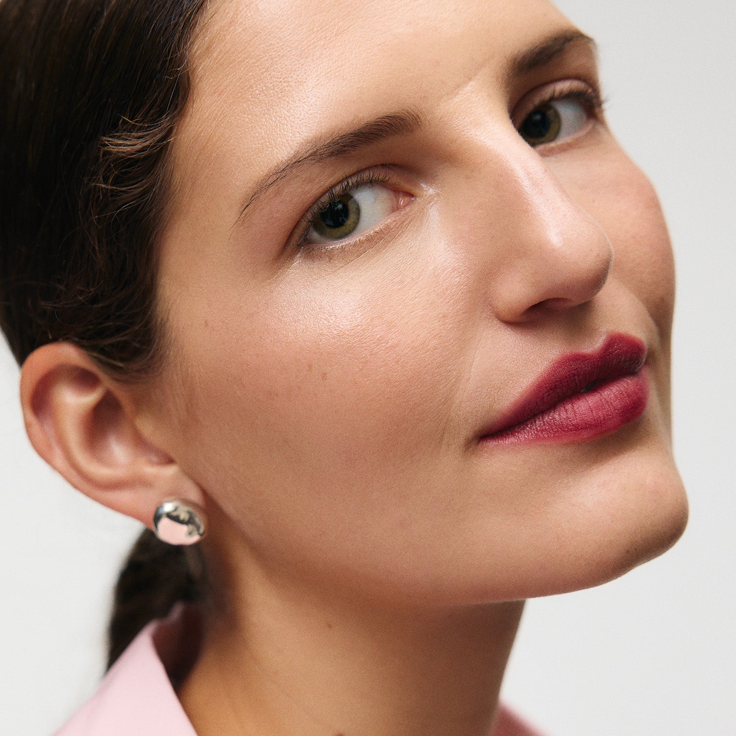 Master || Natalie is wearing Framboise.