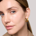 Master || Close-up of a woman's face with wearing the Uniform in Shade 26