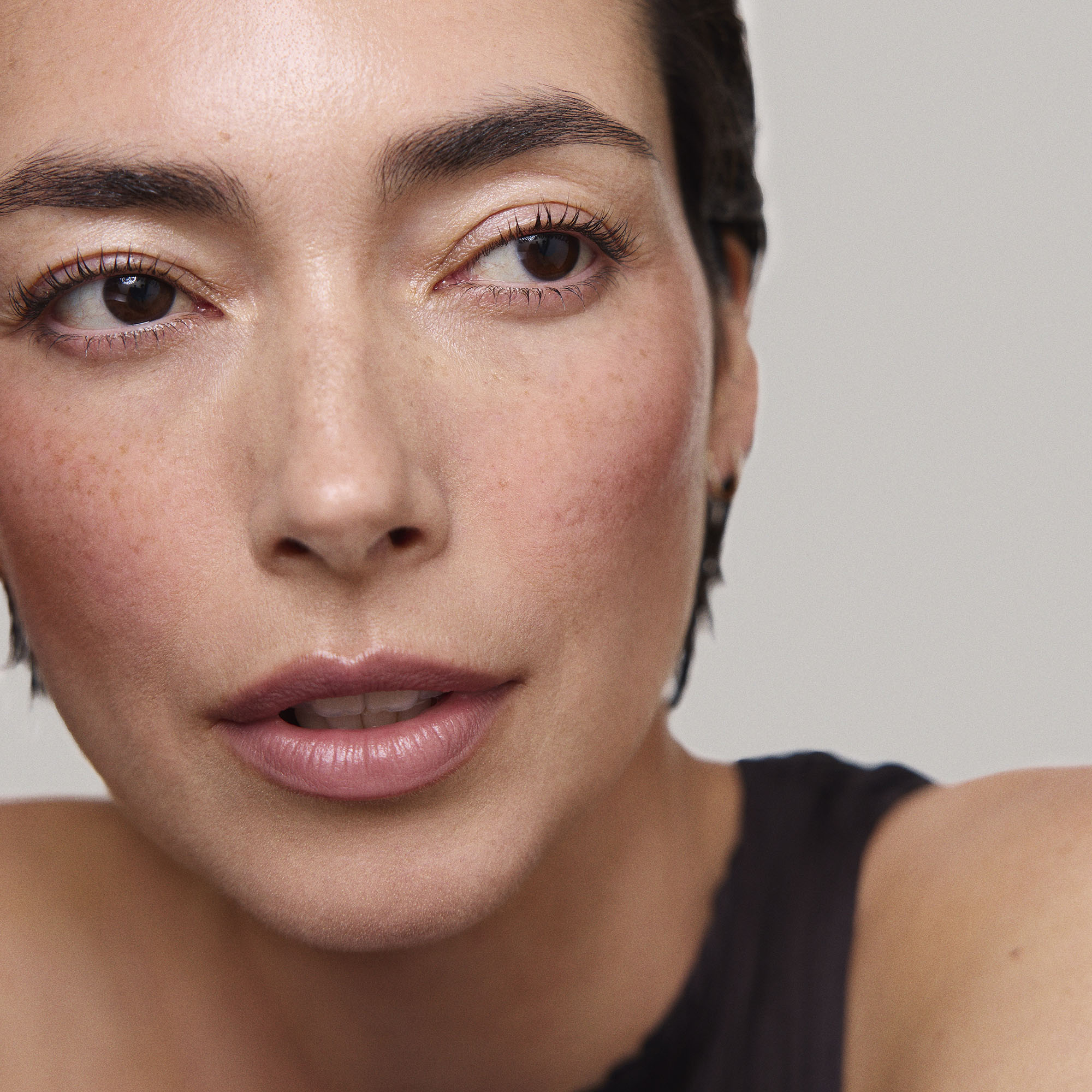 Master ||  Model is wearing Flush Balm in shade Beverly Hills.