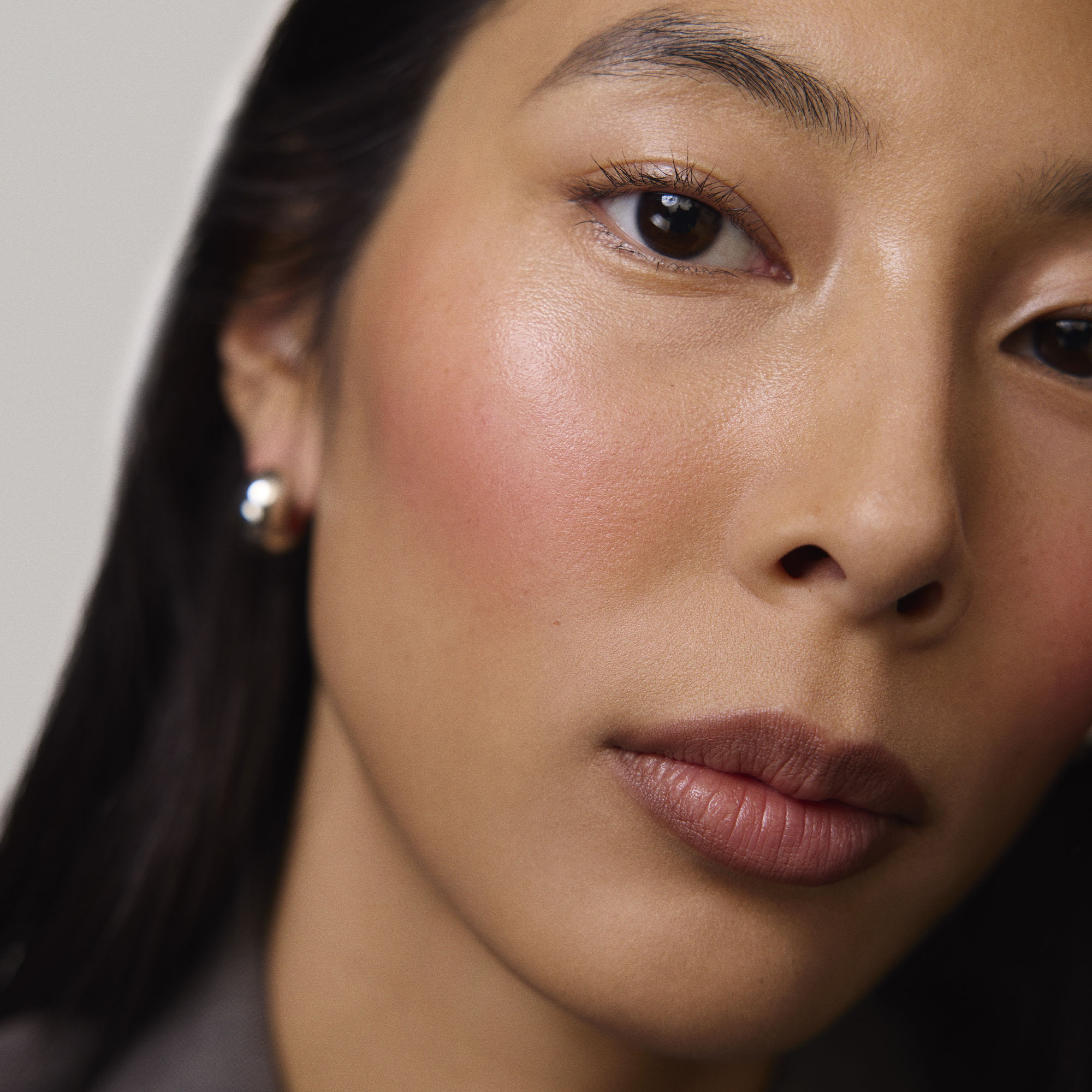 Master ||  Model is wearing Flush Balm in shade Lustiano.