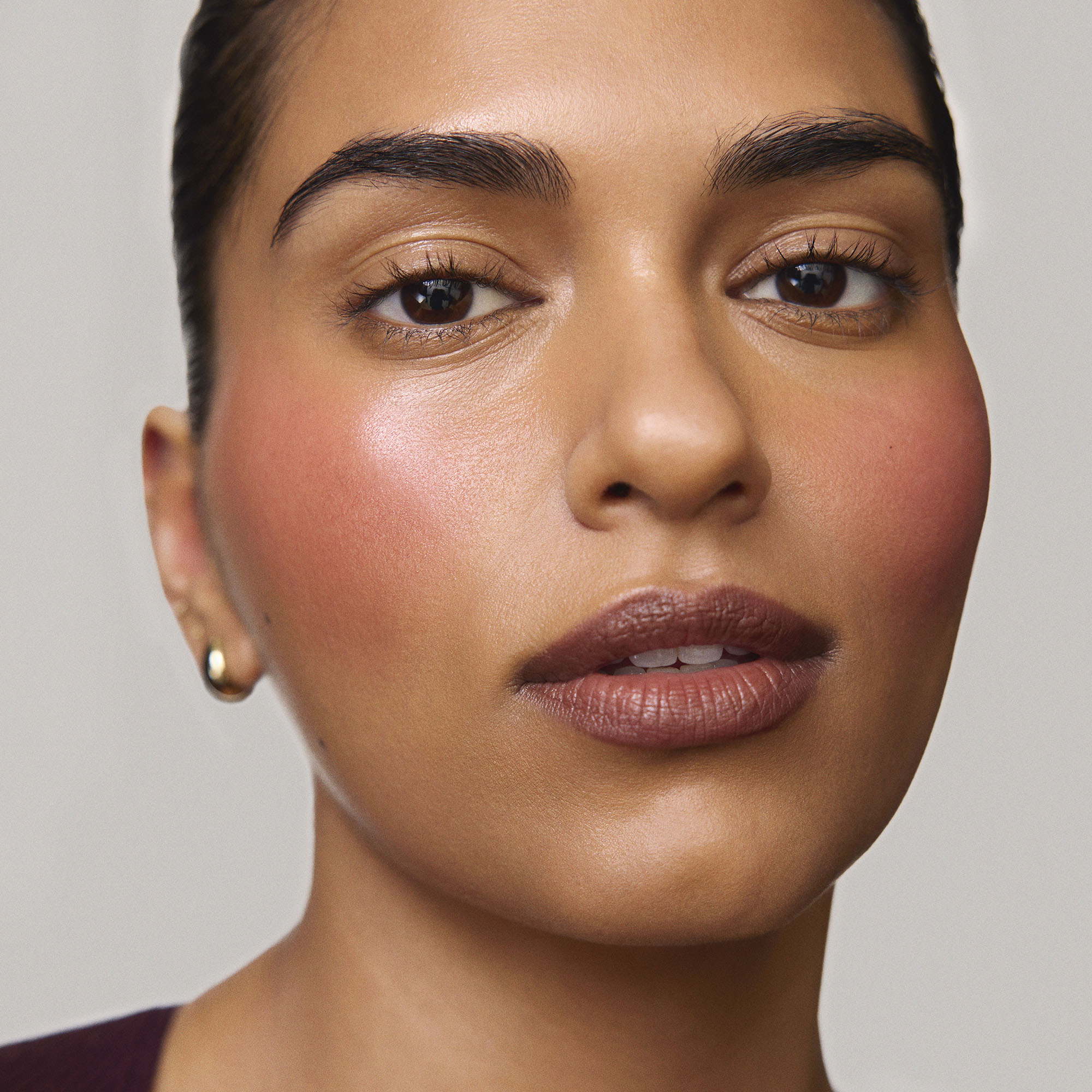 Master ||  Model is wearing Flush Balm in shade Postmodern.