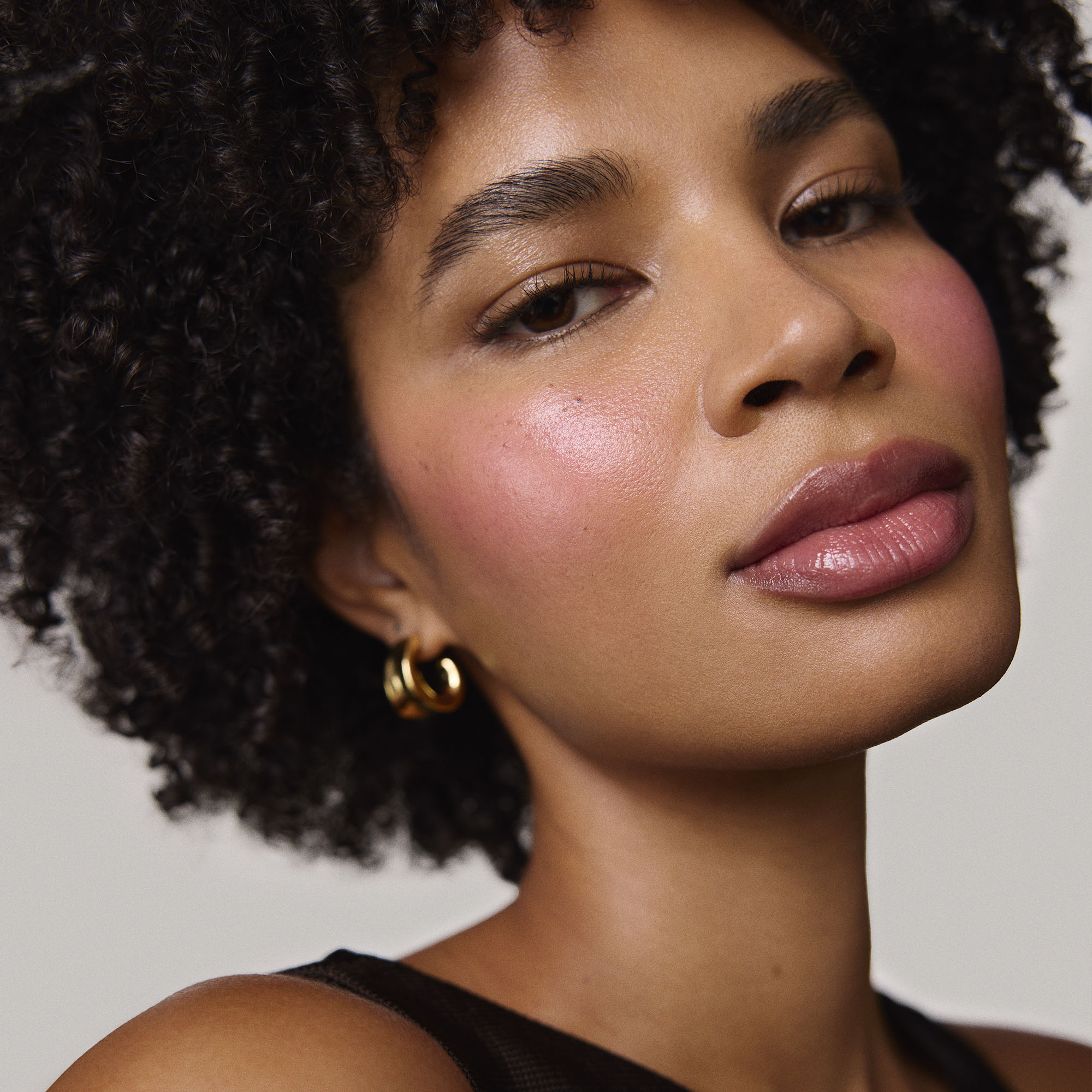 Master ||  Model is wearing Flush Balm in shade Stockholm.