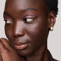 Master || Nya is wearing Solo Shadow Sheen in Iris