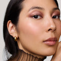 Master || Milano is wearing Solo Shadow Sheen in Matchbook.