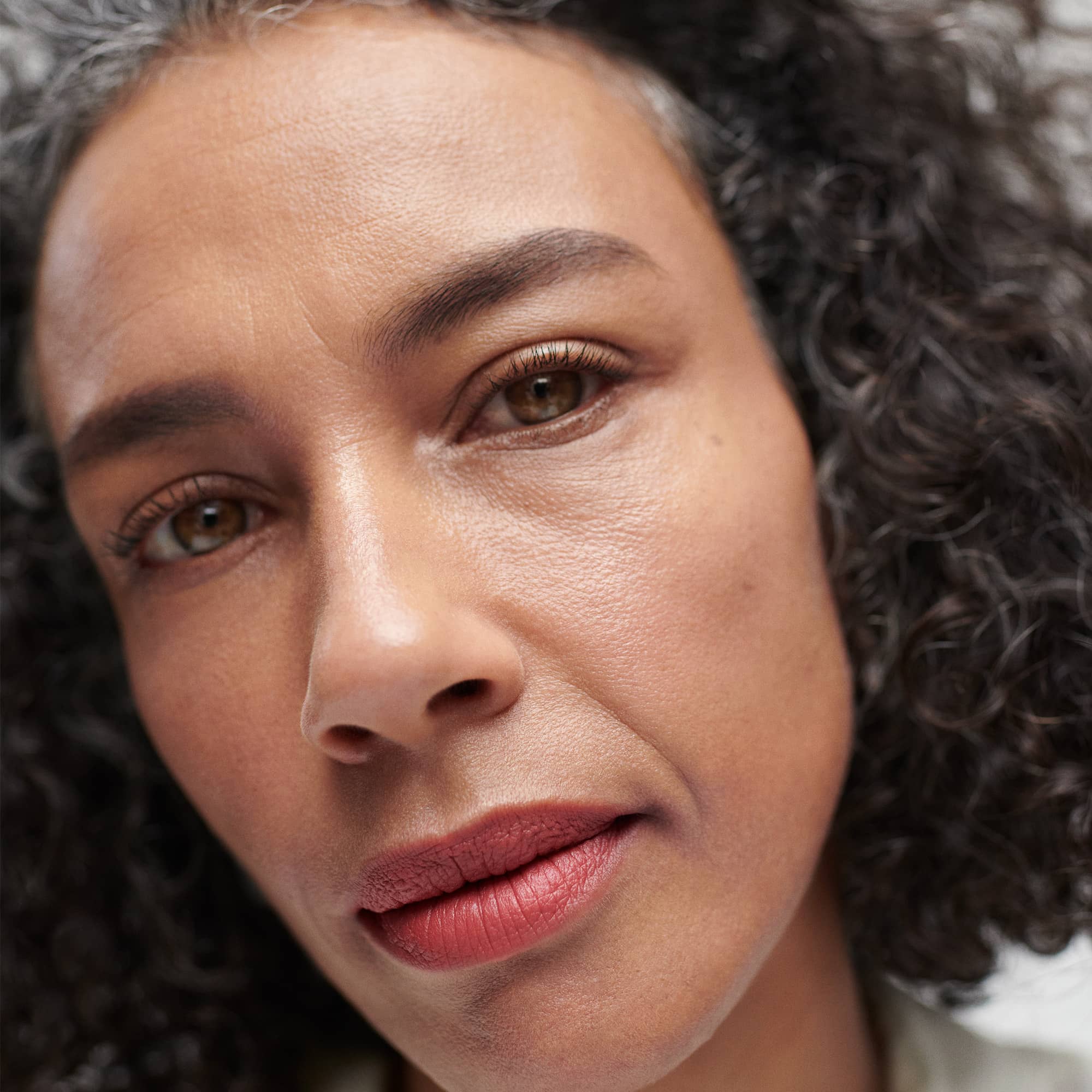 Maison | face::deep | Stephanie wears Signature Lip in Maison
