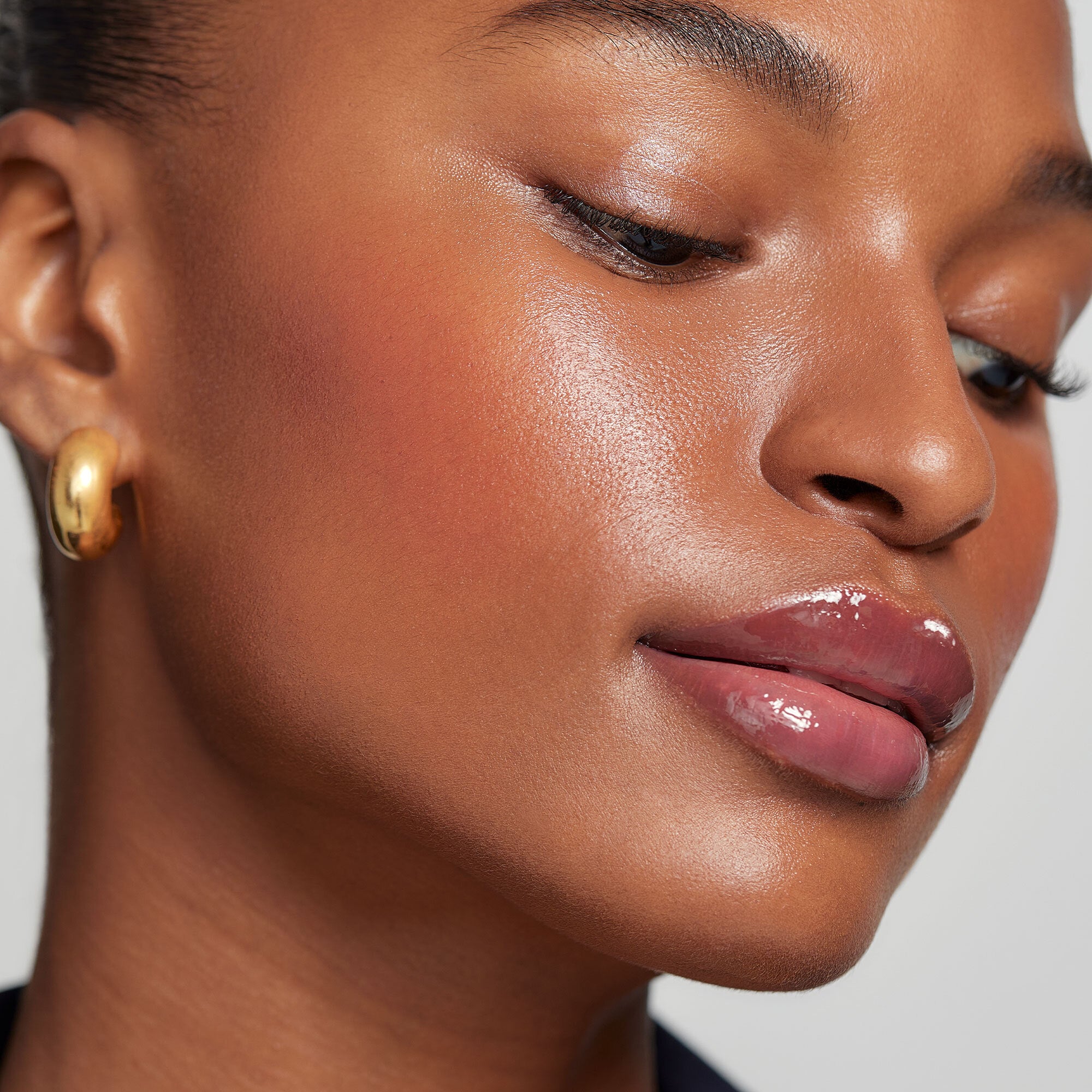 Mapleton | face::deep | Tsheca wears The Gelées in Mapleton