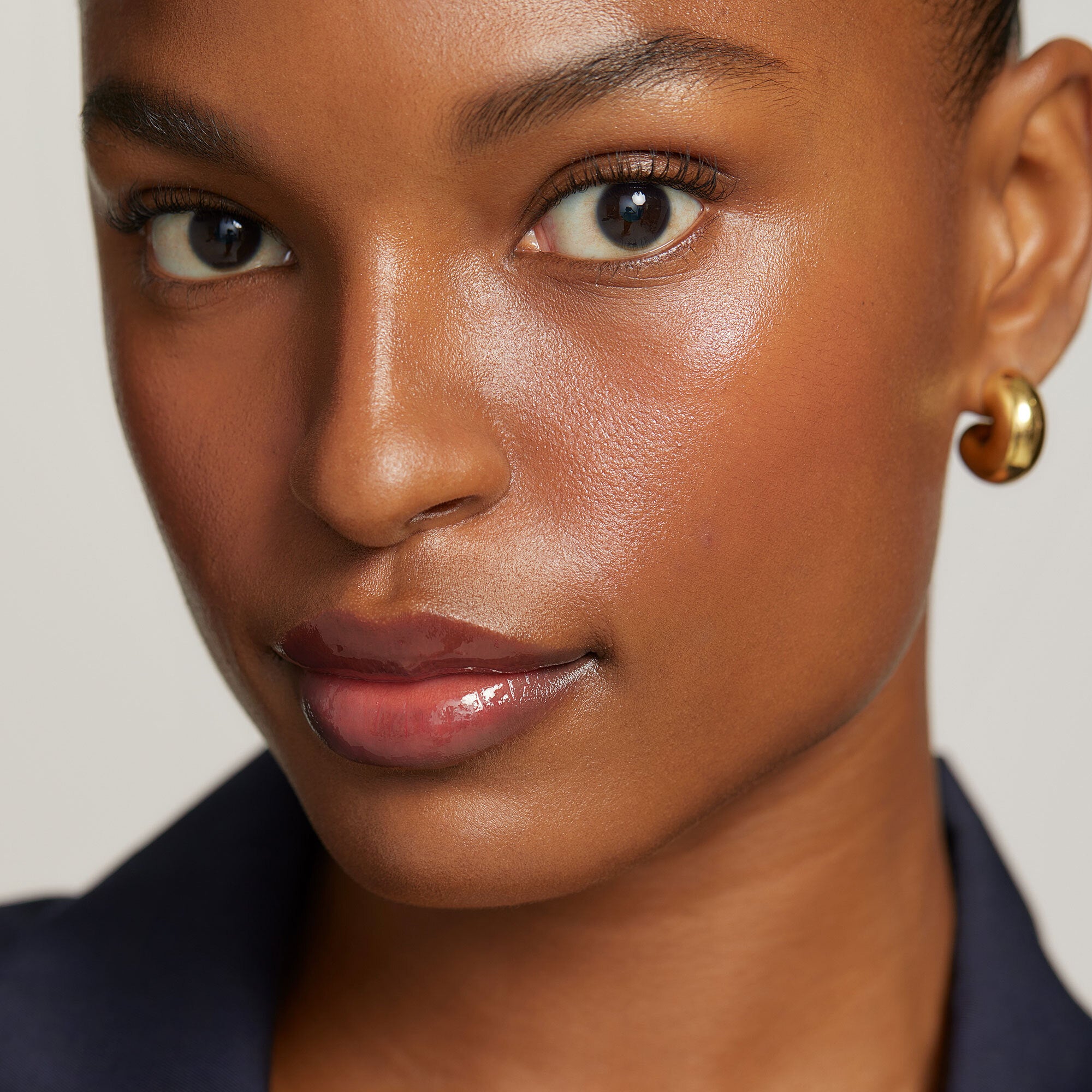 Maraschino | face::deep | Tsheca wears The Gelées in Maraschino