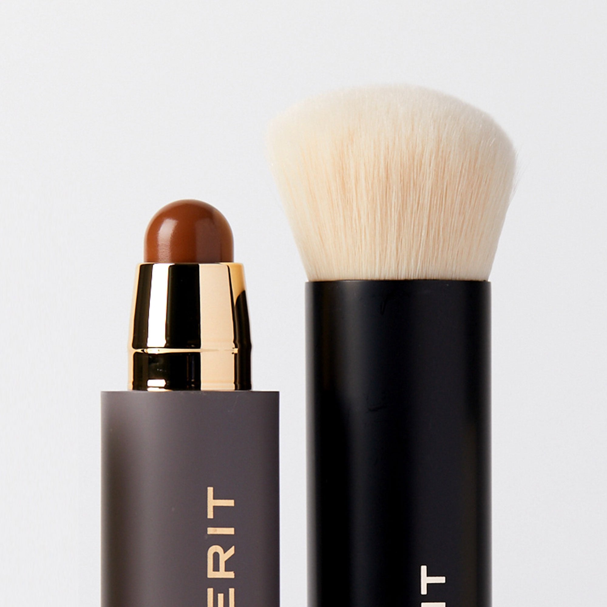 Master | | Image of brush No. 1 and the minimalist next to each other 